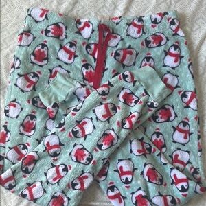 Cozy Penguin Print Pajama Set
